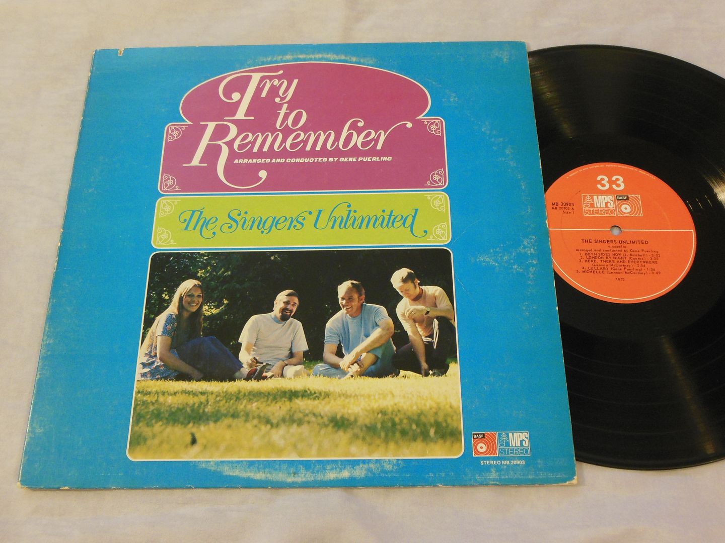 Singers Unlimited - Try To Remember