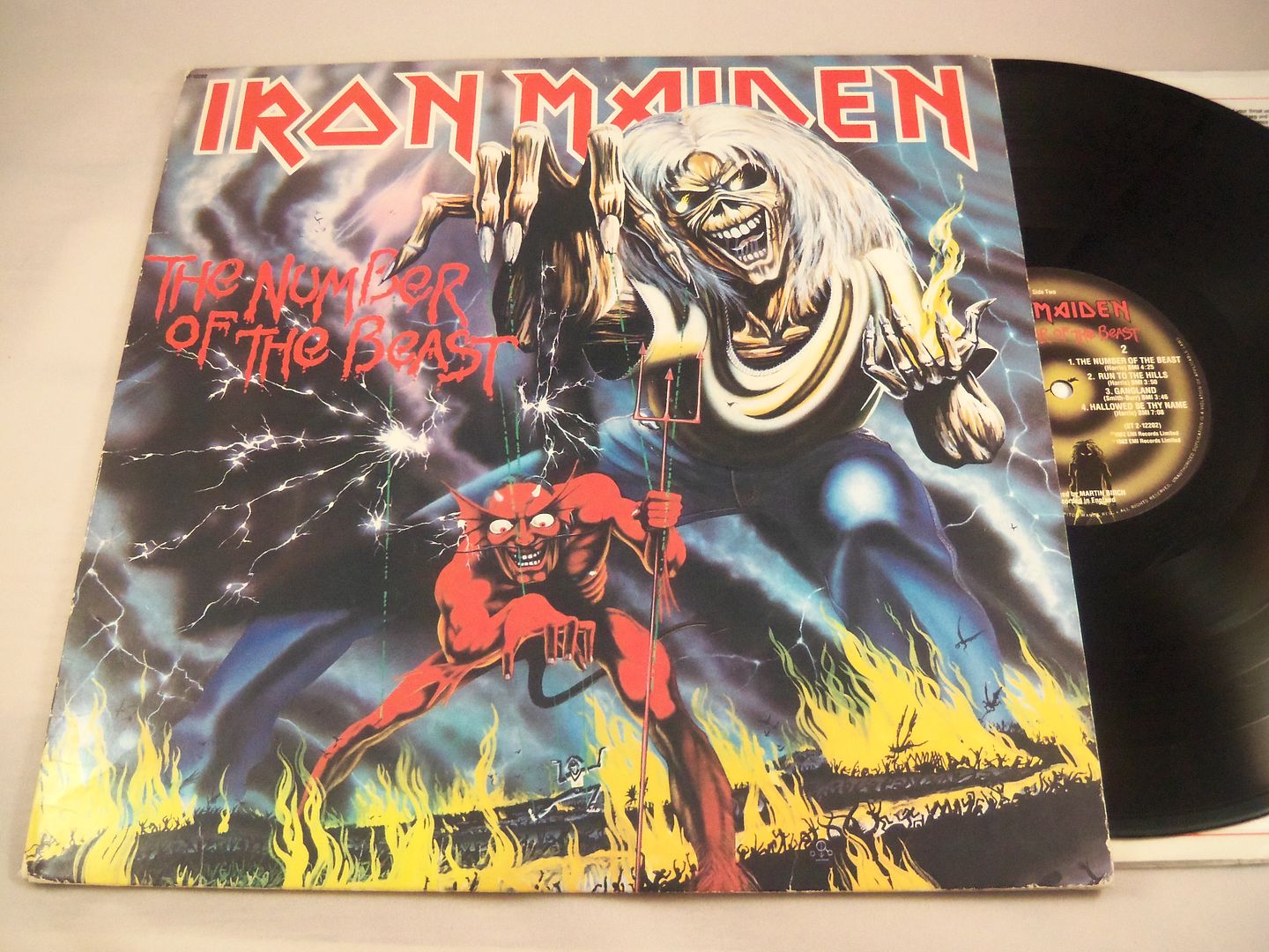Iron Maiden - The Number Of The Beast LP
