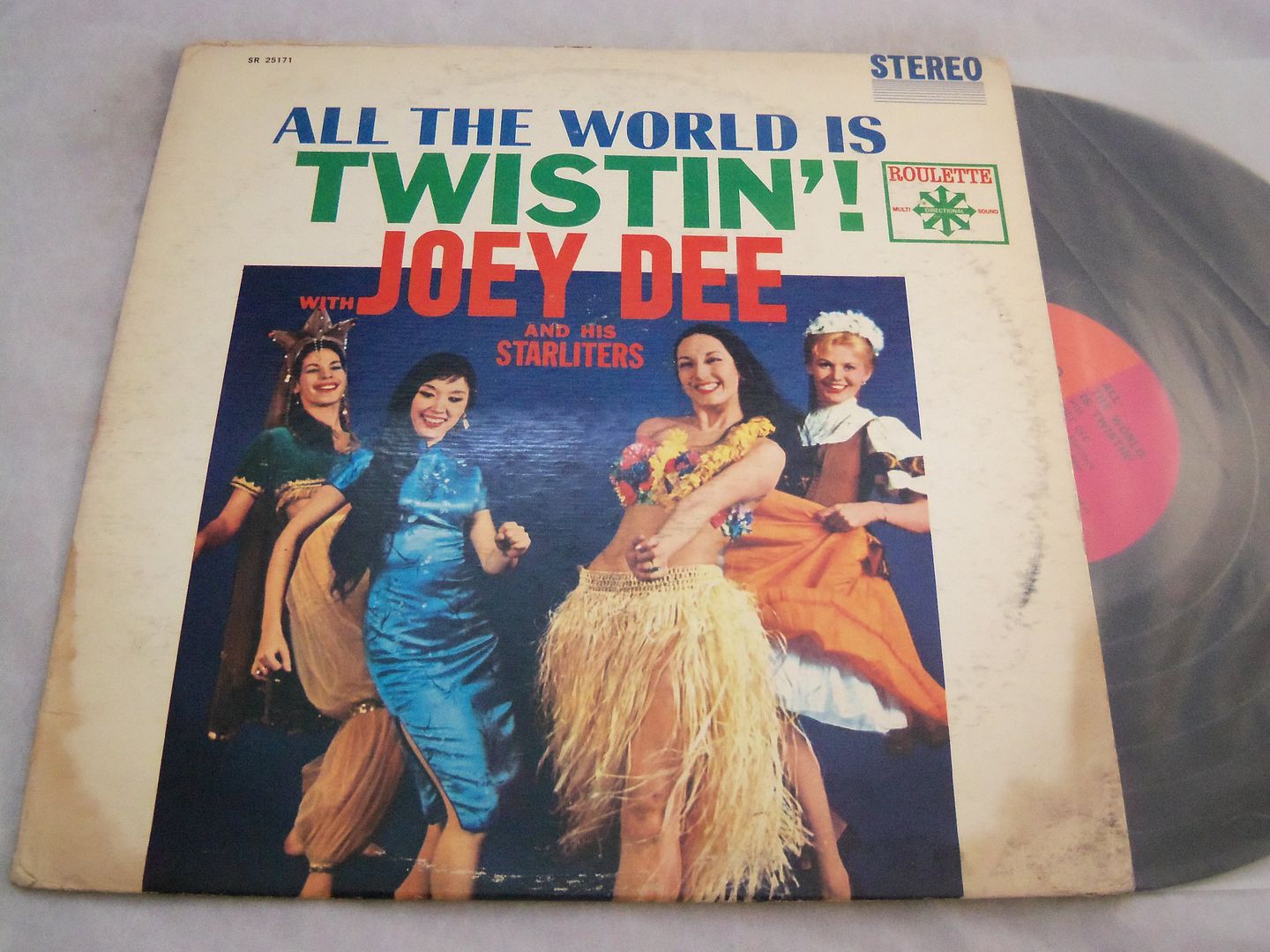 Joey Dee & The Starliters - All The World Is Twistin'