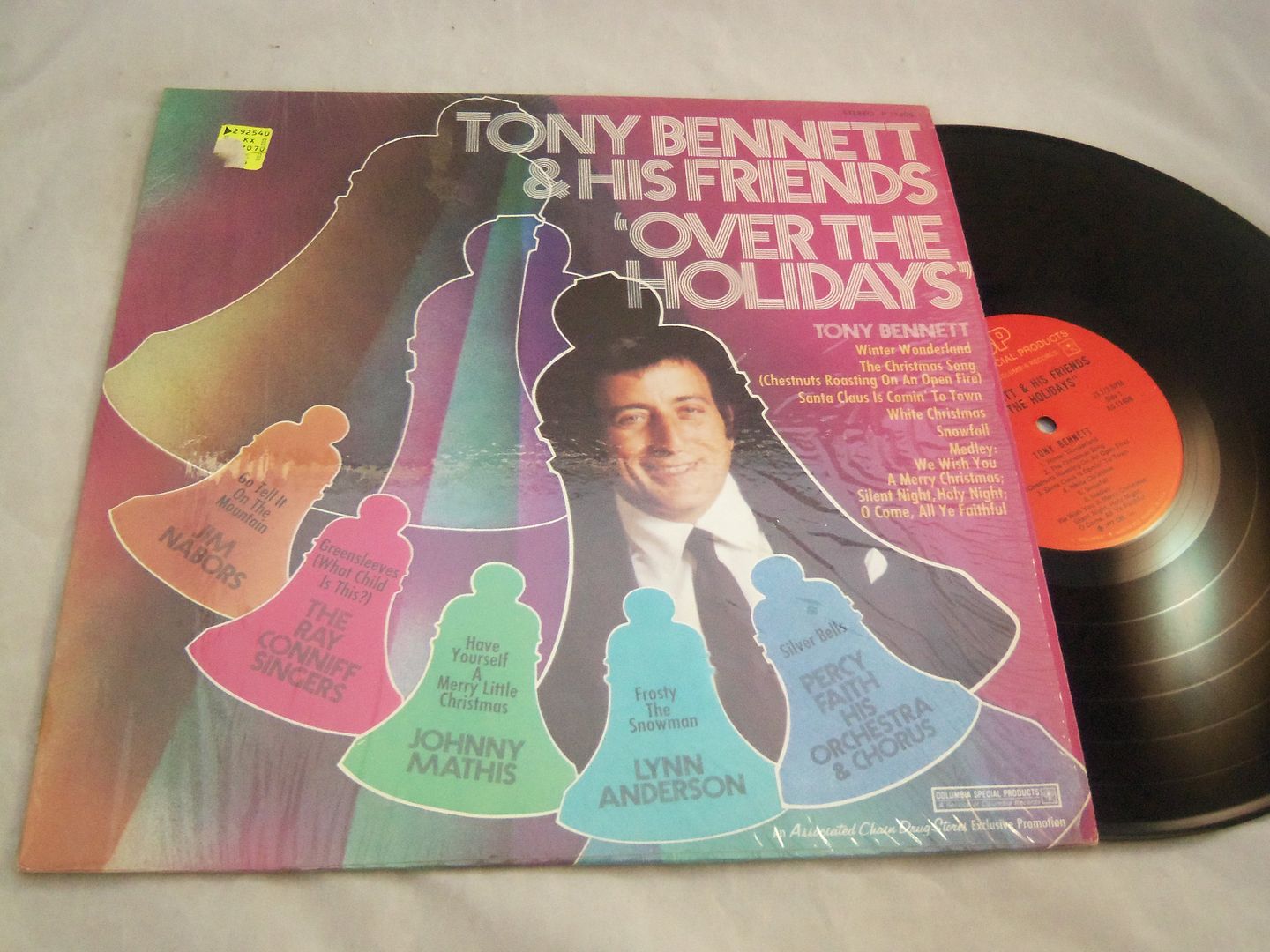 Tony Bennett & Friends - Over The Holidays