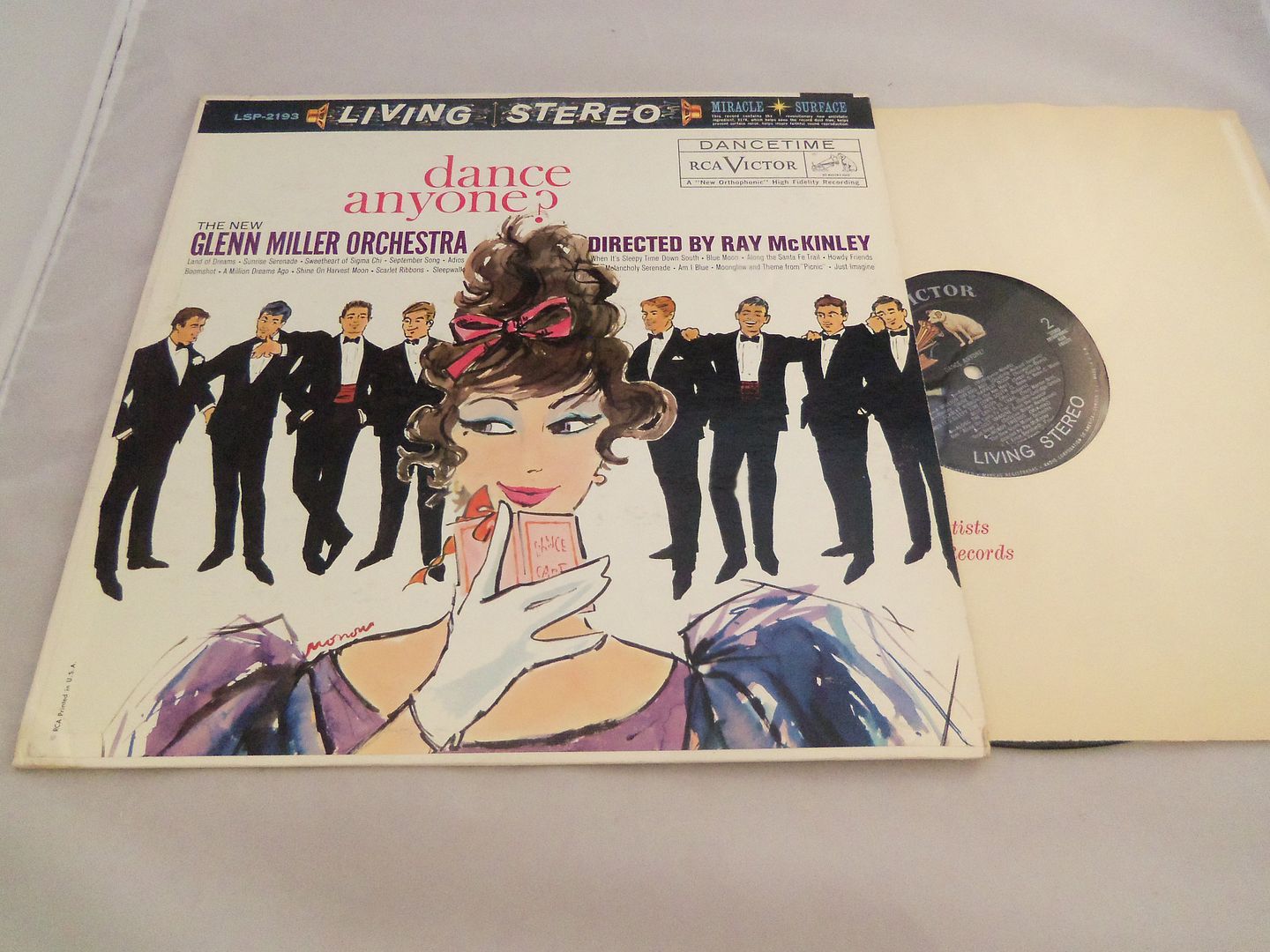 Glenn Miller - Dance Anyone?