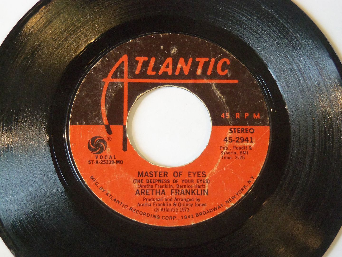 Aretha Franklin - Master Of Eyes (the Deepness Of Your Eyes / Moody's Mood For Love)