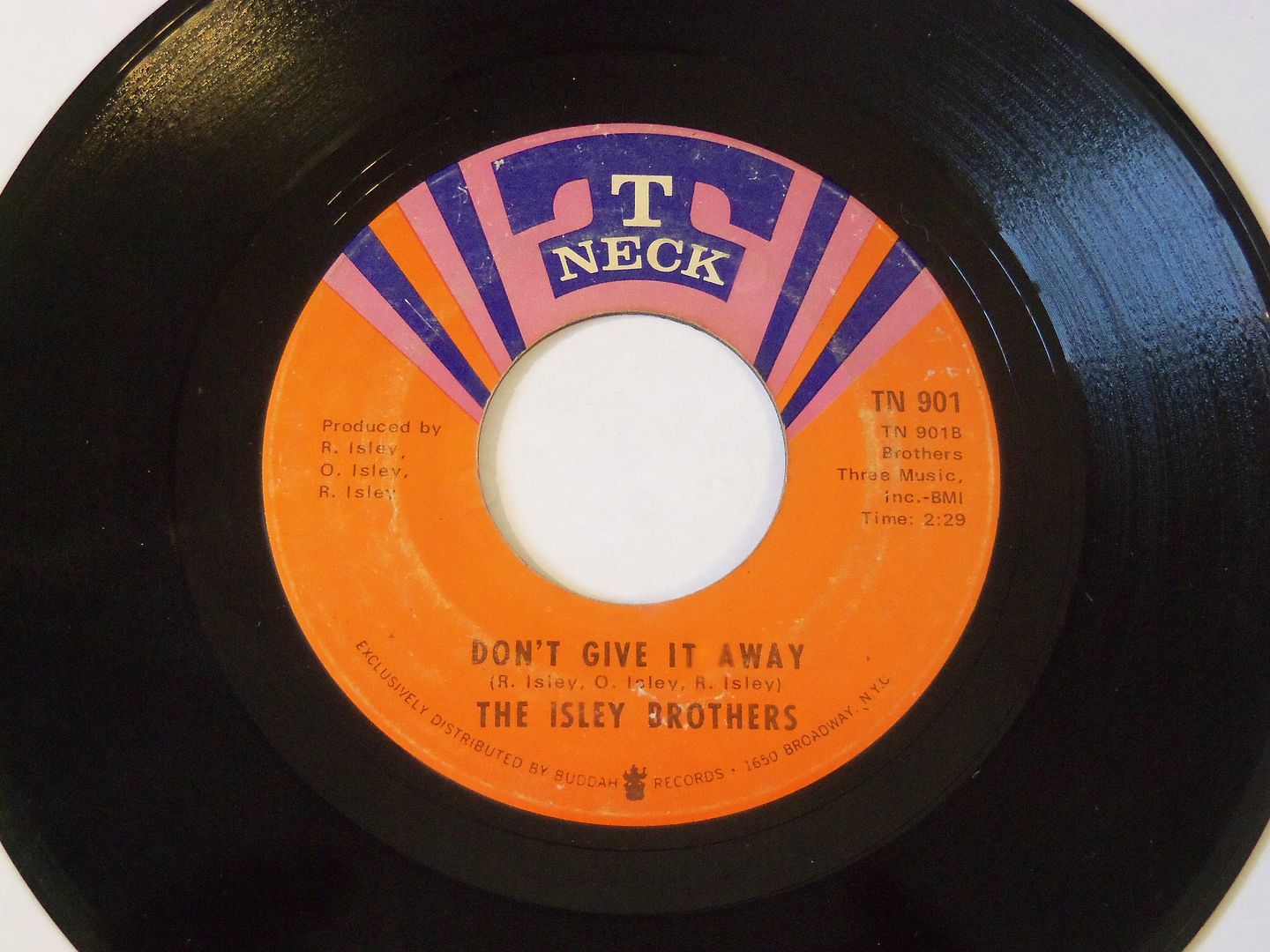 Isley Brothers - It's Your Thing / Don't Give It Away