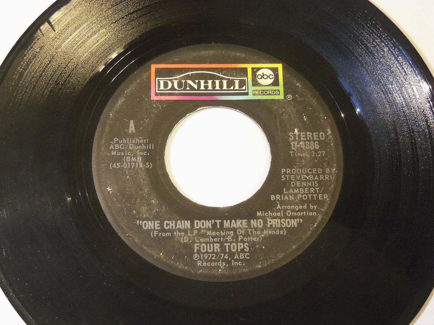 Four Tops - One Chain Don't Make No Prison / Turn On The Light Of Your Love Album