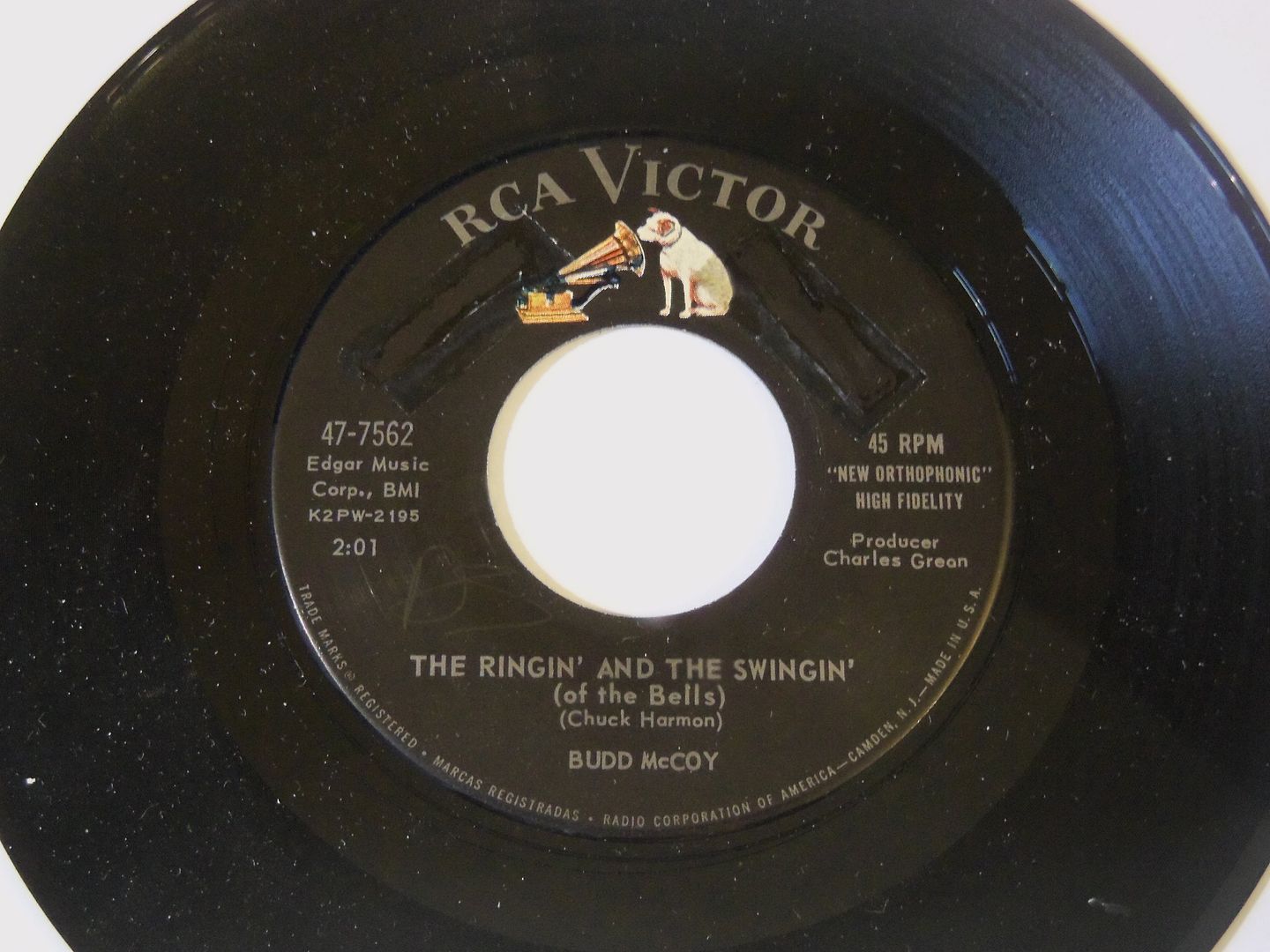 Budd McCoy - Walk Around / The Ringin' And The Swingin'