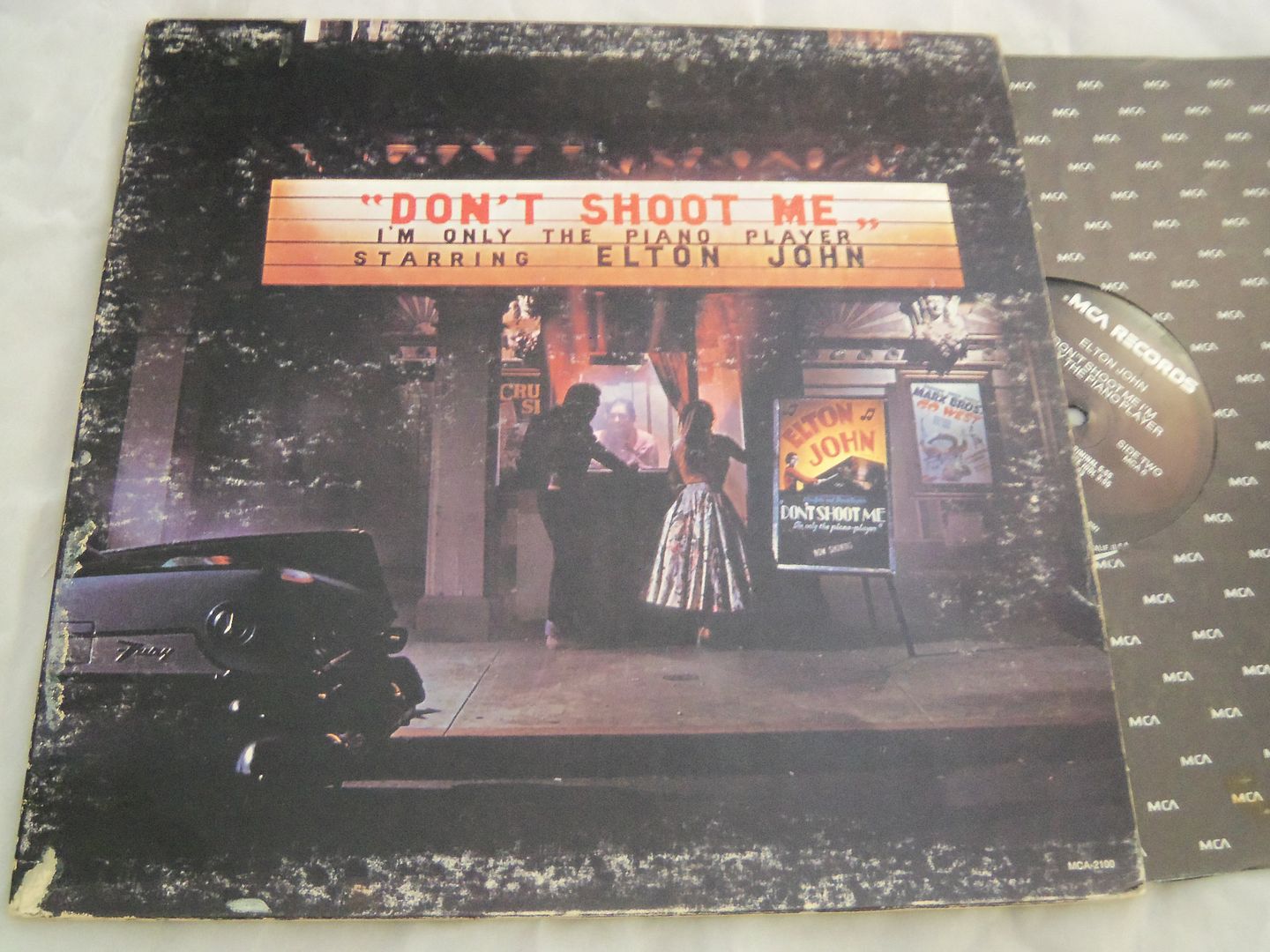 Elton John - Don't Shoot Me I'm Only The Piano Player LP