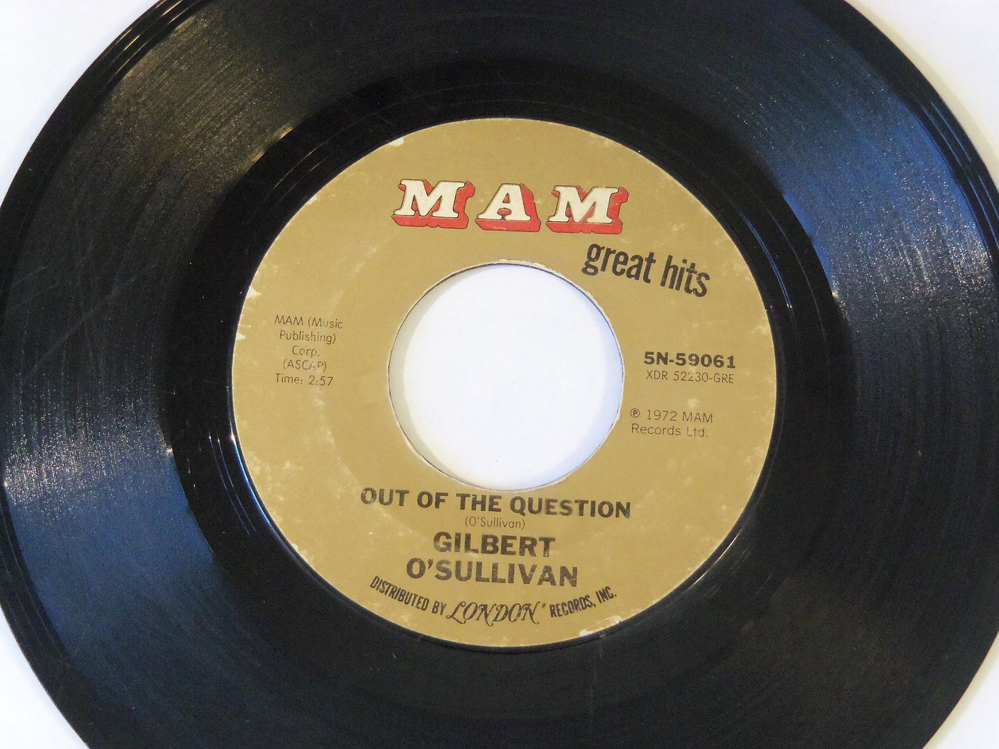 Gilbert O'Sullivan - Out Of The Question / Alone Again (naturally)