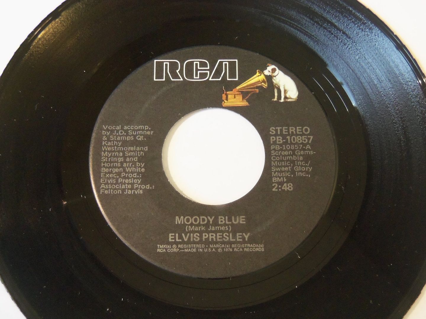 Elvis Presley - Moody Blue / She Thinks I Still Care Album