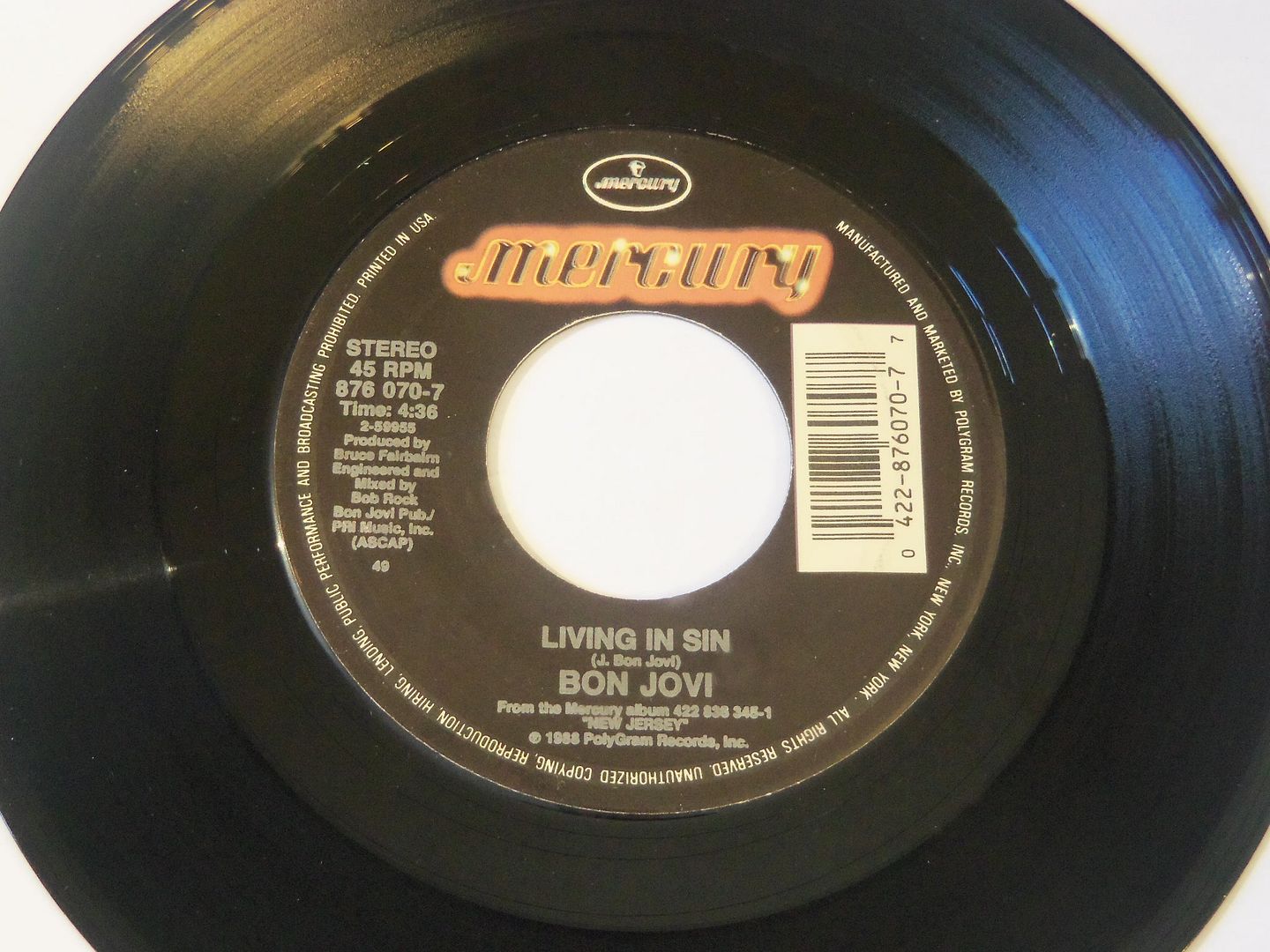 Bon Jovi - Living In Sin / Love Is War