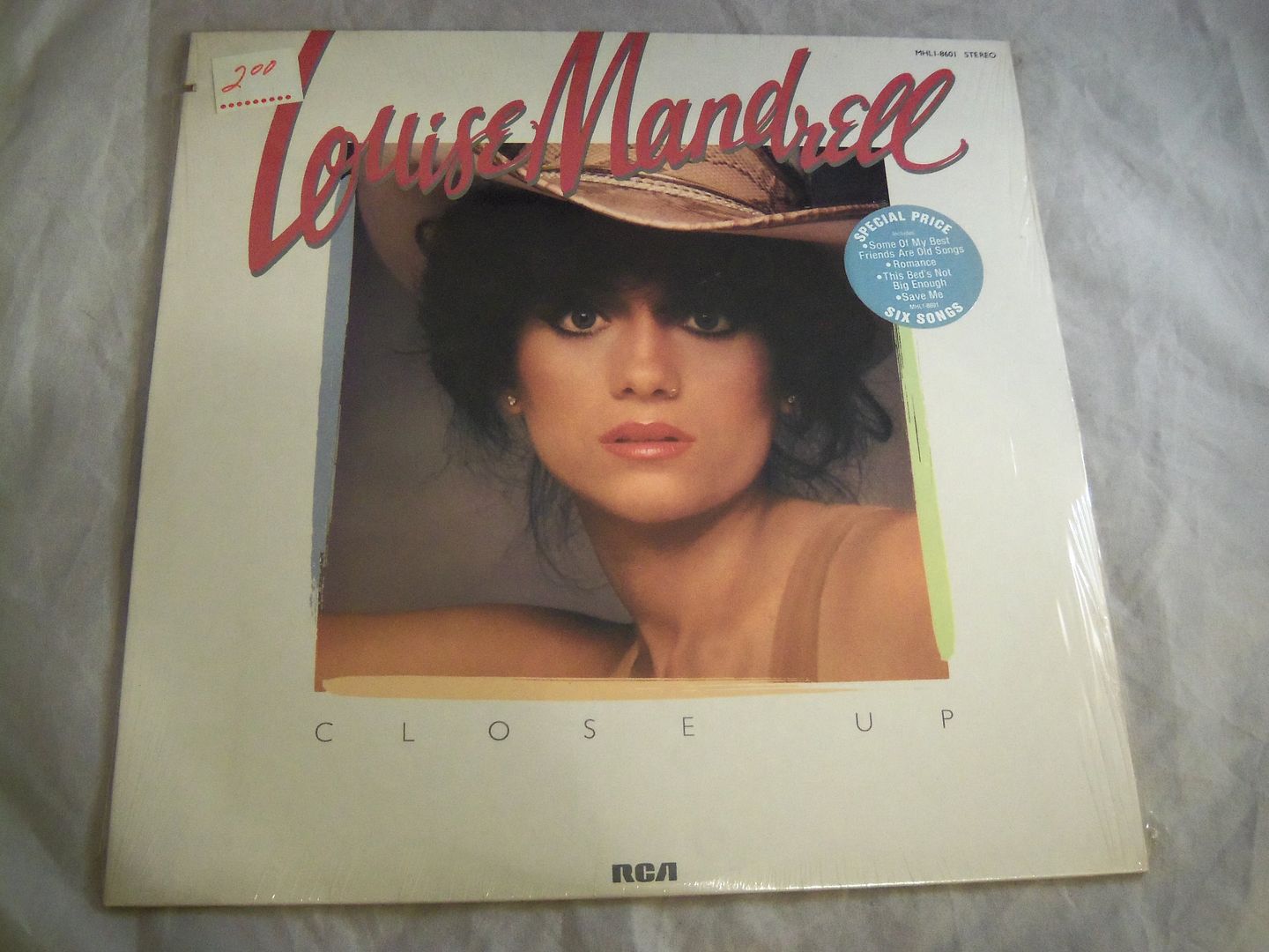 Close Up - Louise Mandrell