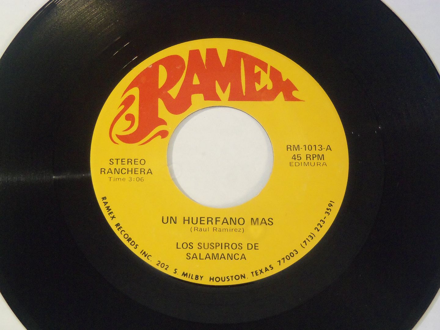 Un Huerfano Mas / Carta De Amor - Bolera / Ranchera - Los Suspiros De Salamanca