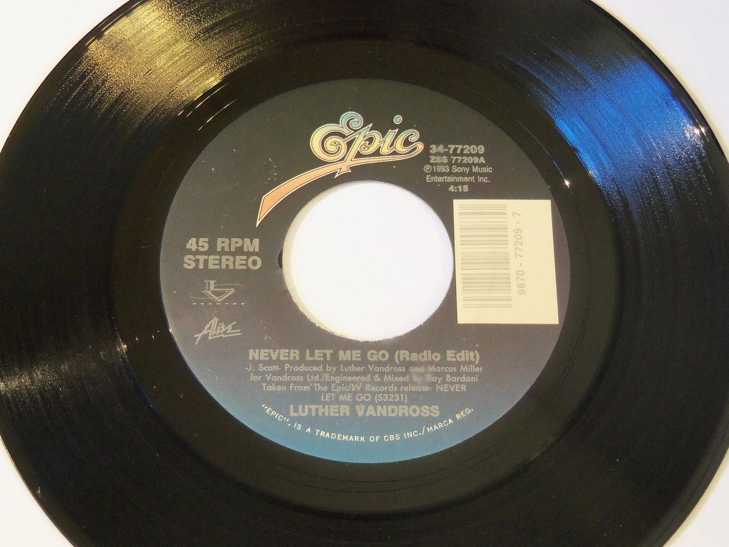Luther Vandross - Never Let Me Go (radio Edit / Can't Be Doin' That Now)