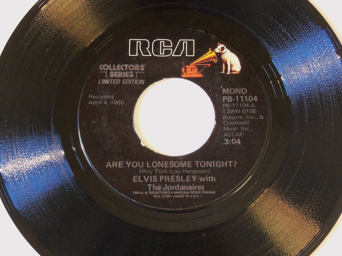 Elvis Presley - Are You Lonesome Tonight? / I Gotta Know