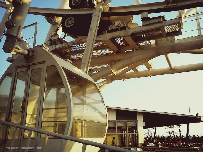 SM Mall of Asia Ferris wheel; HeyLadySpring