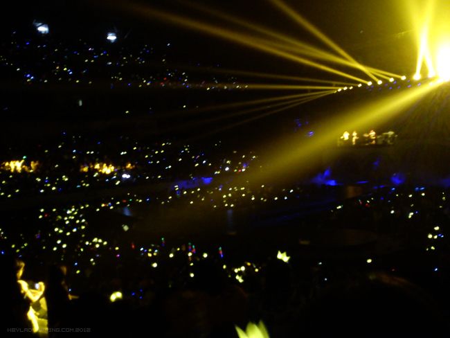 BIGBANG Alive tour crowd from Heyladyspring.com