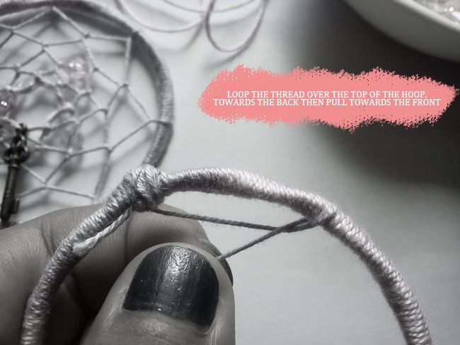 Step 2. make the first stitch / loop