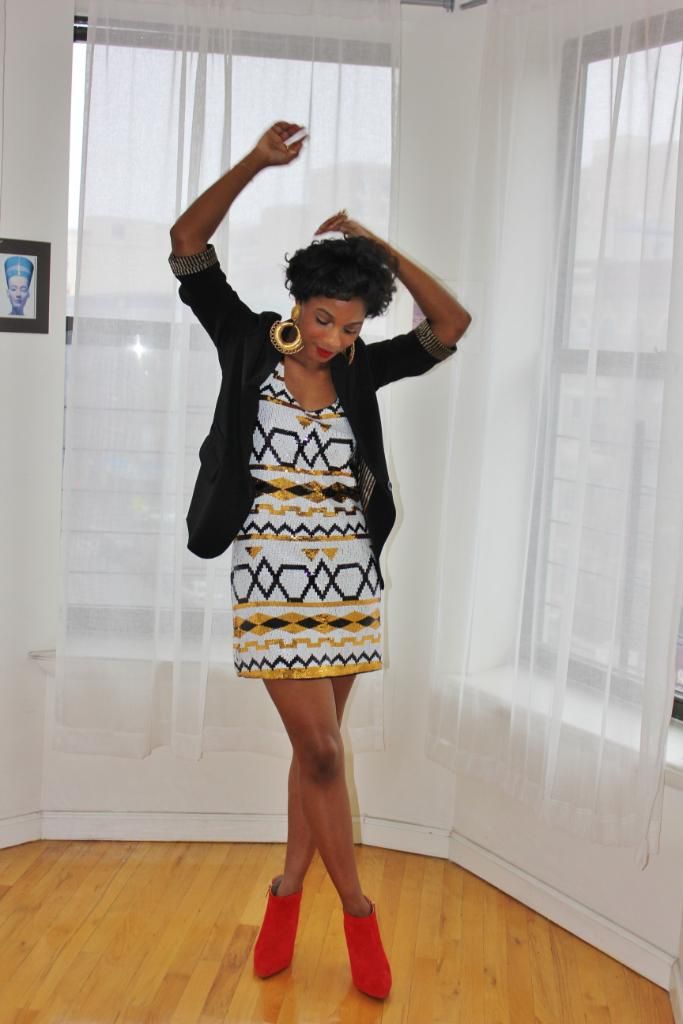 Jeimy's Fashion Love Affair: Mixing prints  Cute sweater dresses,  How to wear leggings, Outfits with leggings