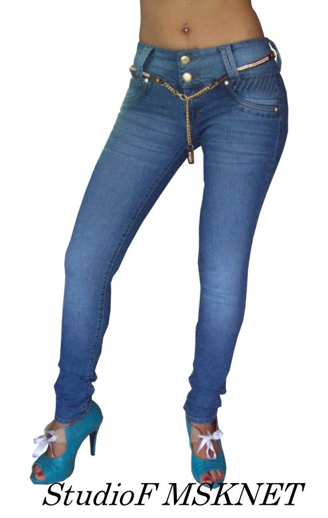  photo StudioFMSKNETfront.jpg