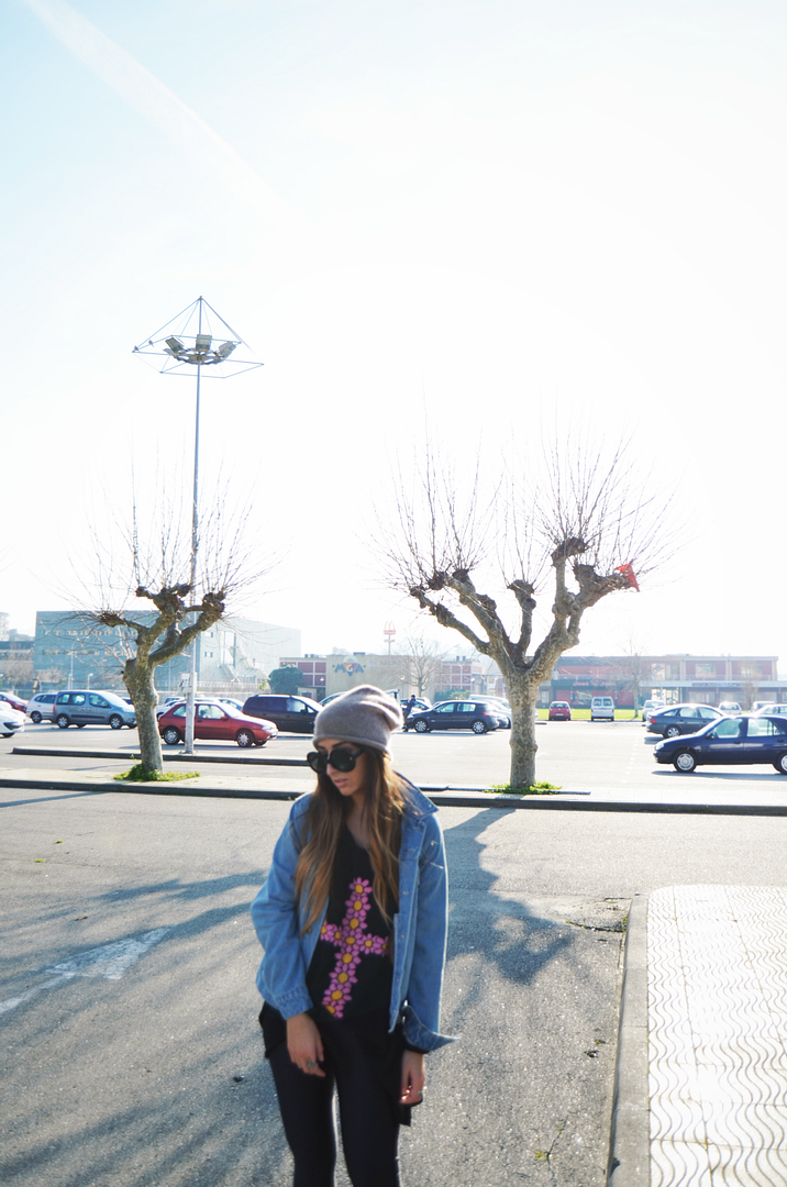 photo floralsweaterDSC_0901_zps48e1a802.png