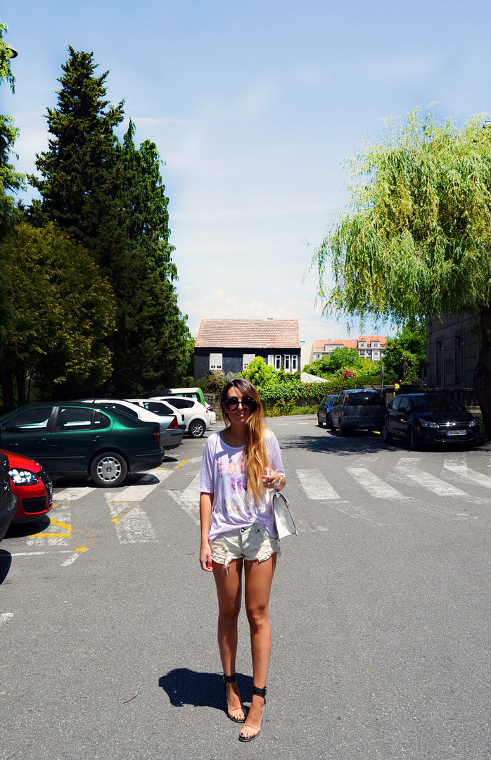 photo whiteoneteaspoonDSC_0377copia_zps18dd491d.png