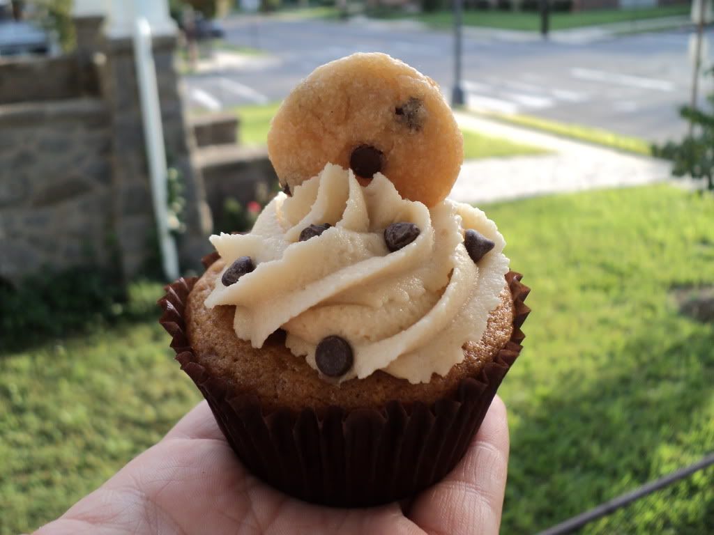 leaves and flours chocolate chip cookie dough cupcakes vegan