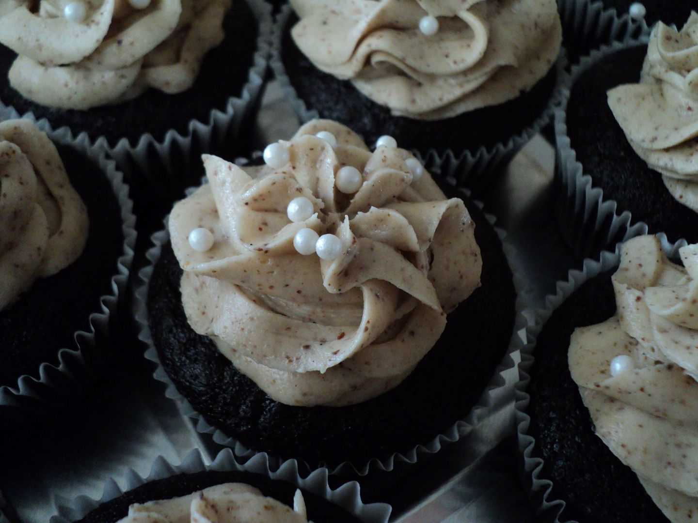 leaves and flours dark chocolate almond butter frosting