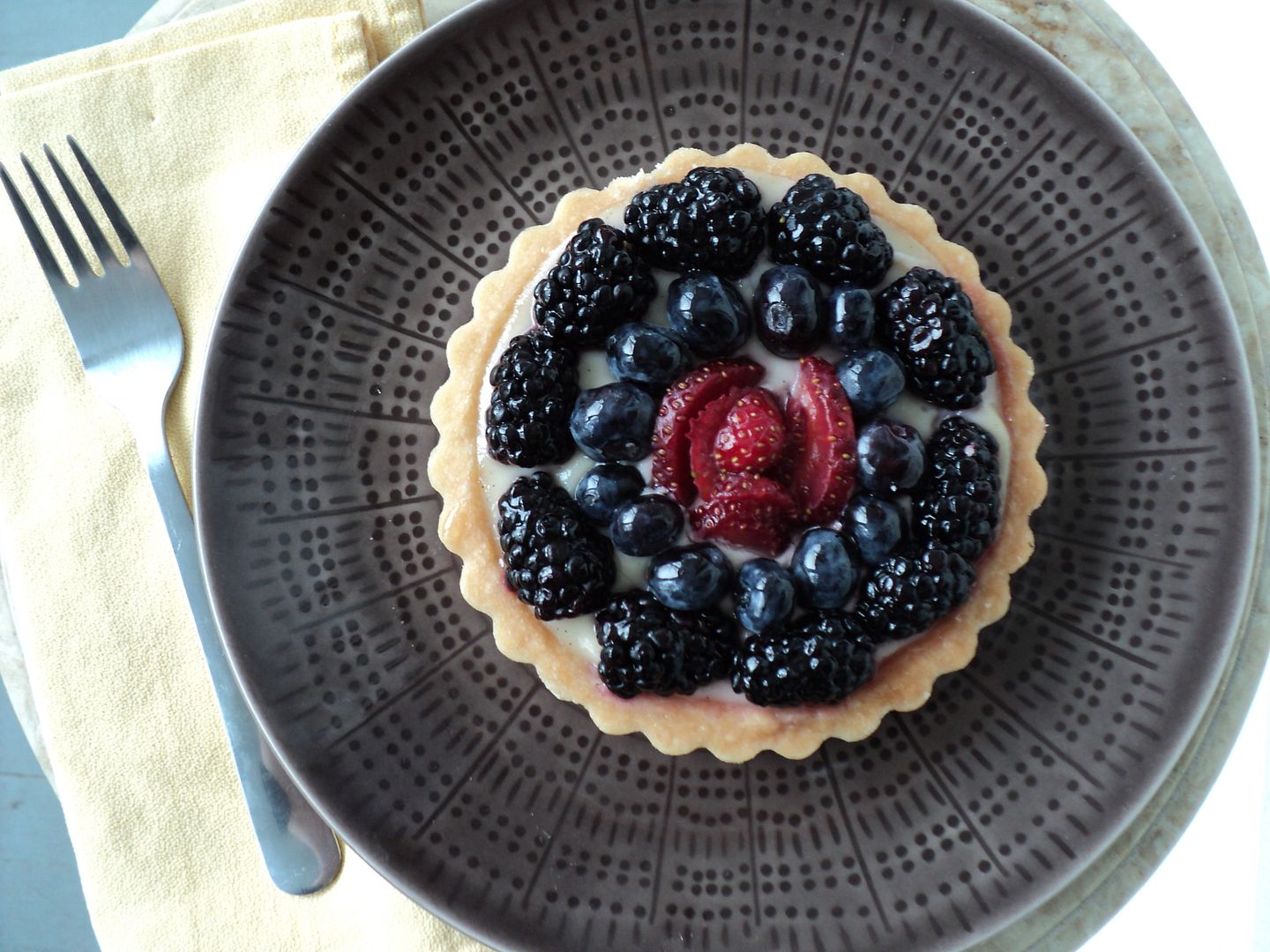 leaves and flours vegan fruit tarts