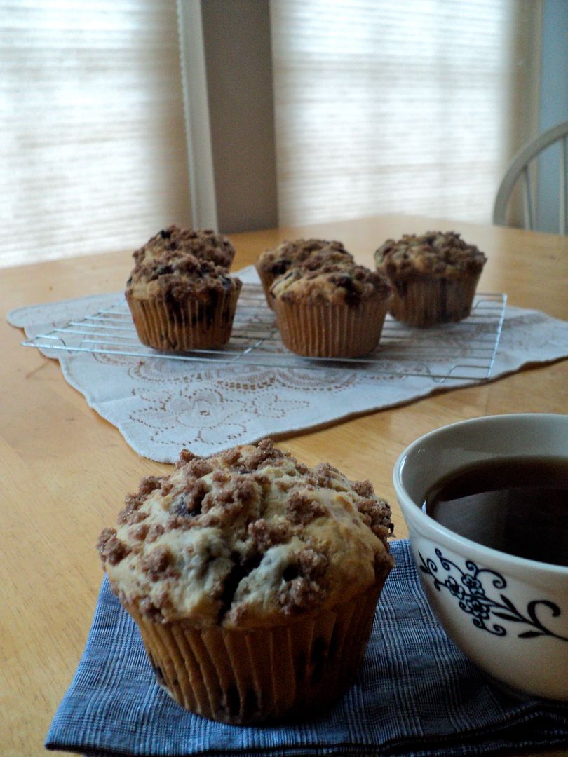 leaves and flours vegan blueberry streusel muffins