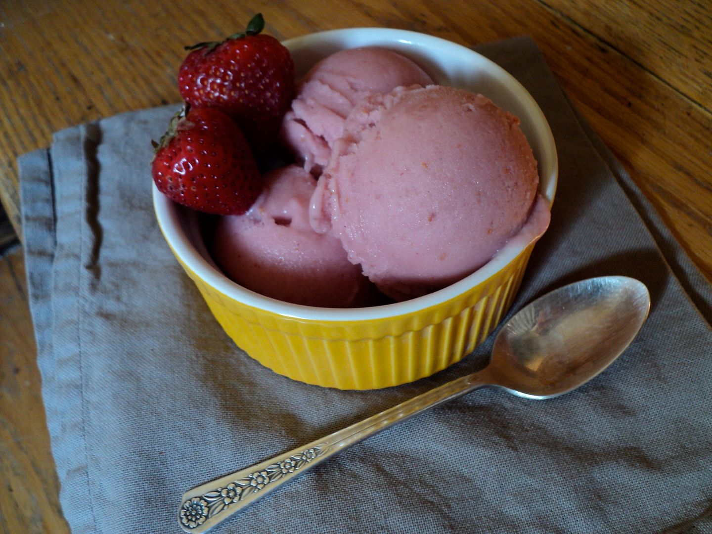 leaves and flours vegan strawberry lavender gelato ice cream