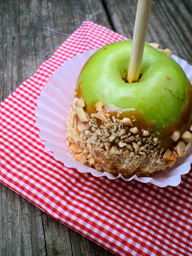 leaves and flours vegan caramel apples