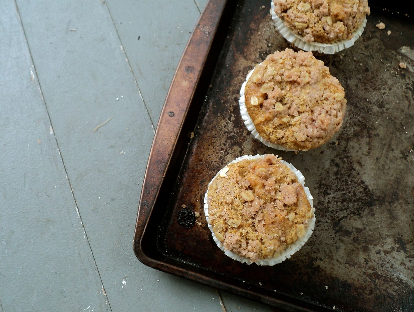 leaves and flours vegan pumpkin apple streusel muffins