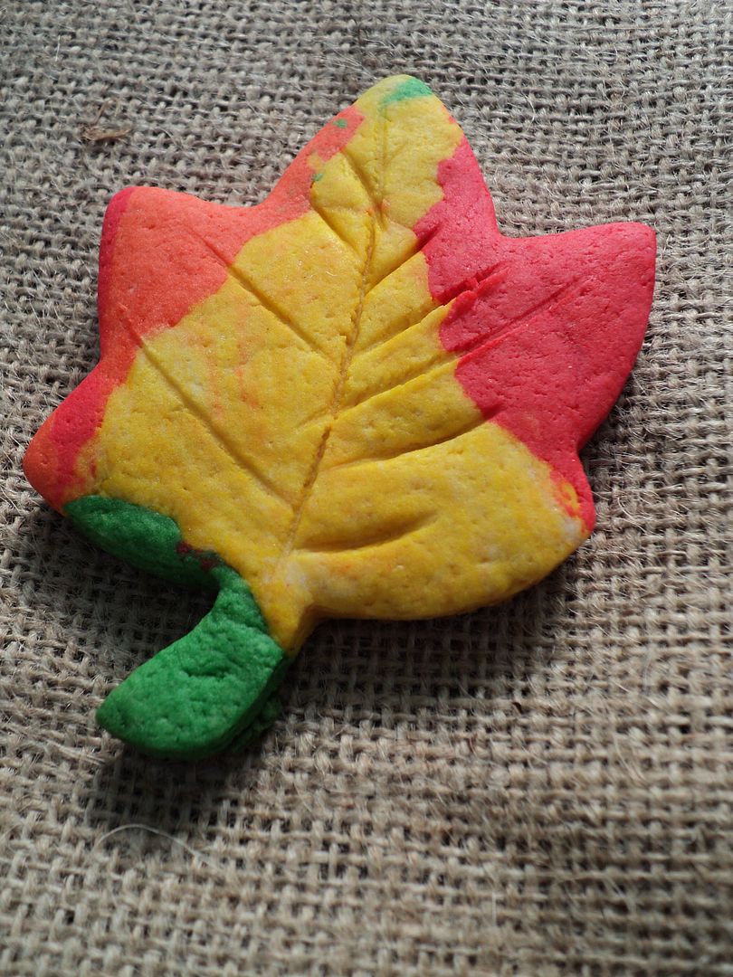 leaves and flours fall leaf sugar cookies