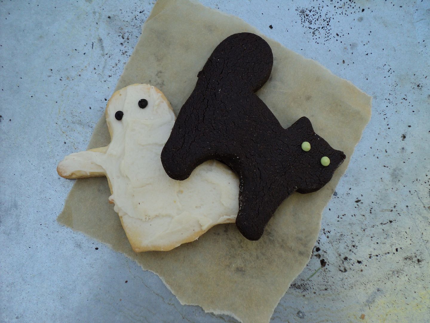 leaves and flours halloween sugar cookies