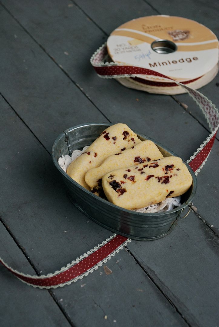 leaves and flours vegan Cherry Cornmeal Cookies