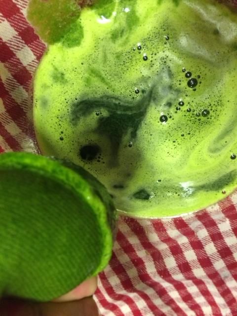  photo Juicing2_zpsfc323223.jpg
