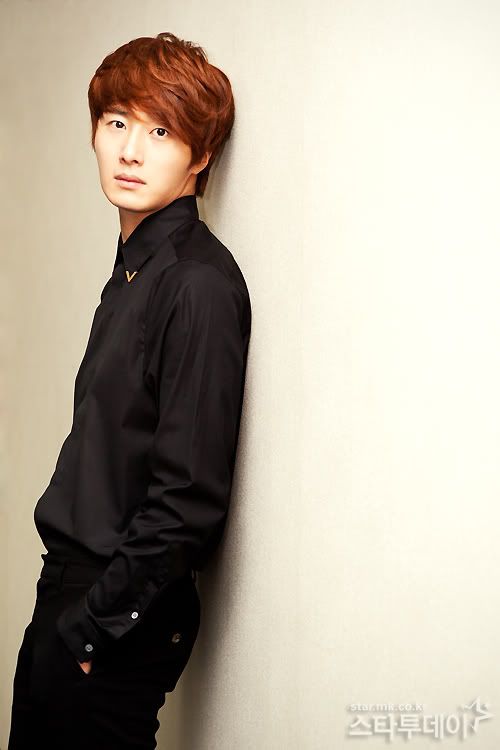 http://i1213.photobucket.com/albums/cc464/me2ilwoo/image_readtop_2011_729288_1320892666510758.jpg