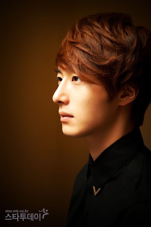 http://i1213.photobucket.com/albums/cc464/me2ilwoo/image_readtop_2011_729297_1320892784510759.jpg