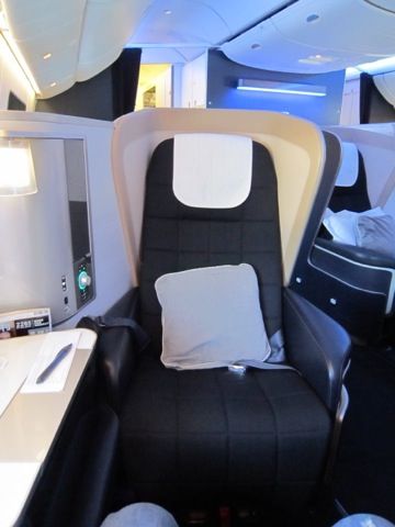 A New Way to Fly – BA Boeing 777-300ER in First Class – LHR-LAX - SQTalk