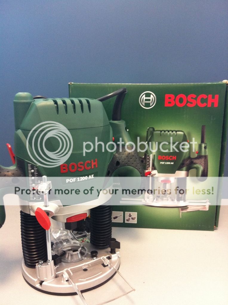 Bosch POF 1200AE Fresatrice Verticale