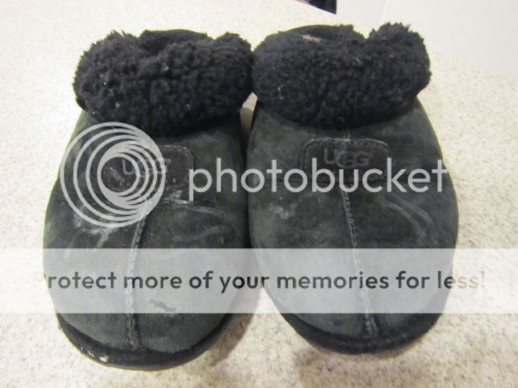 Ugg Australia Black Coquette Slippers Well Used Size 7 U.S. 38 EUR 